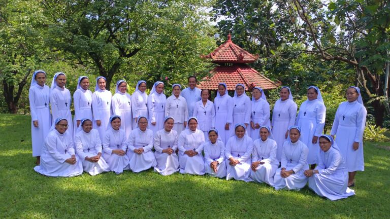 Kursus Persiapan Kaul Kekal ALMA Puteri