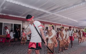 Tarian Maluku ramaikan Perayaan Syukur Kaul Kekal ALMA PUTERI.